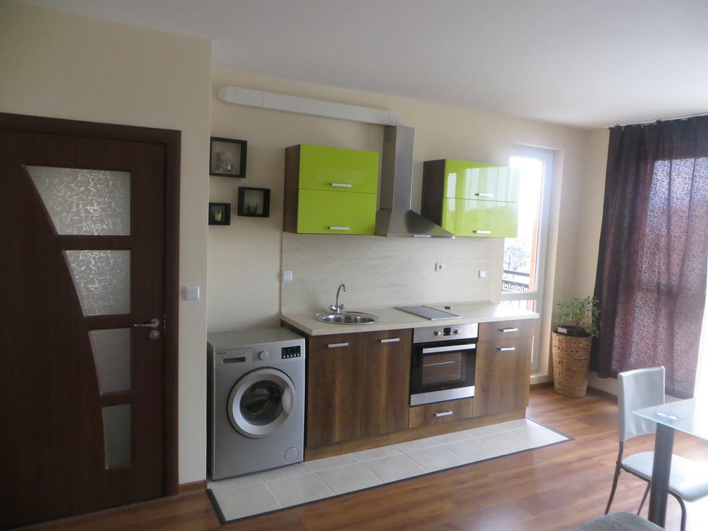 Emona Apartment Burgas Stad Buitenkant foto