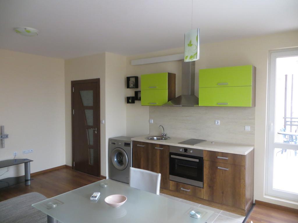 Emona Apartment Burgas Stad Buitenkant foto