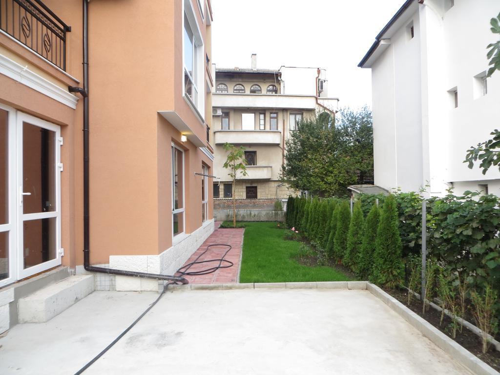 Emona Apartment Burgas Stad Buitenkant foto