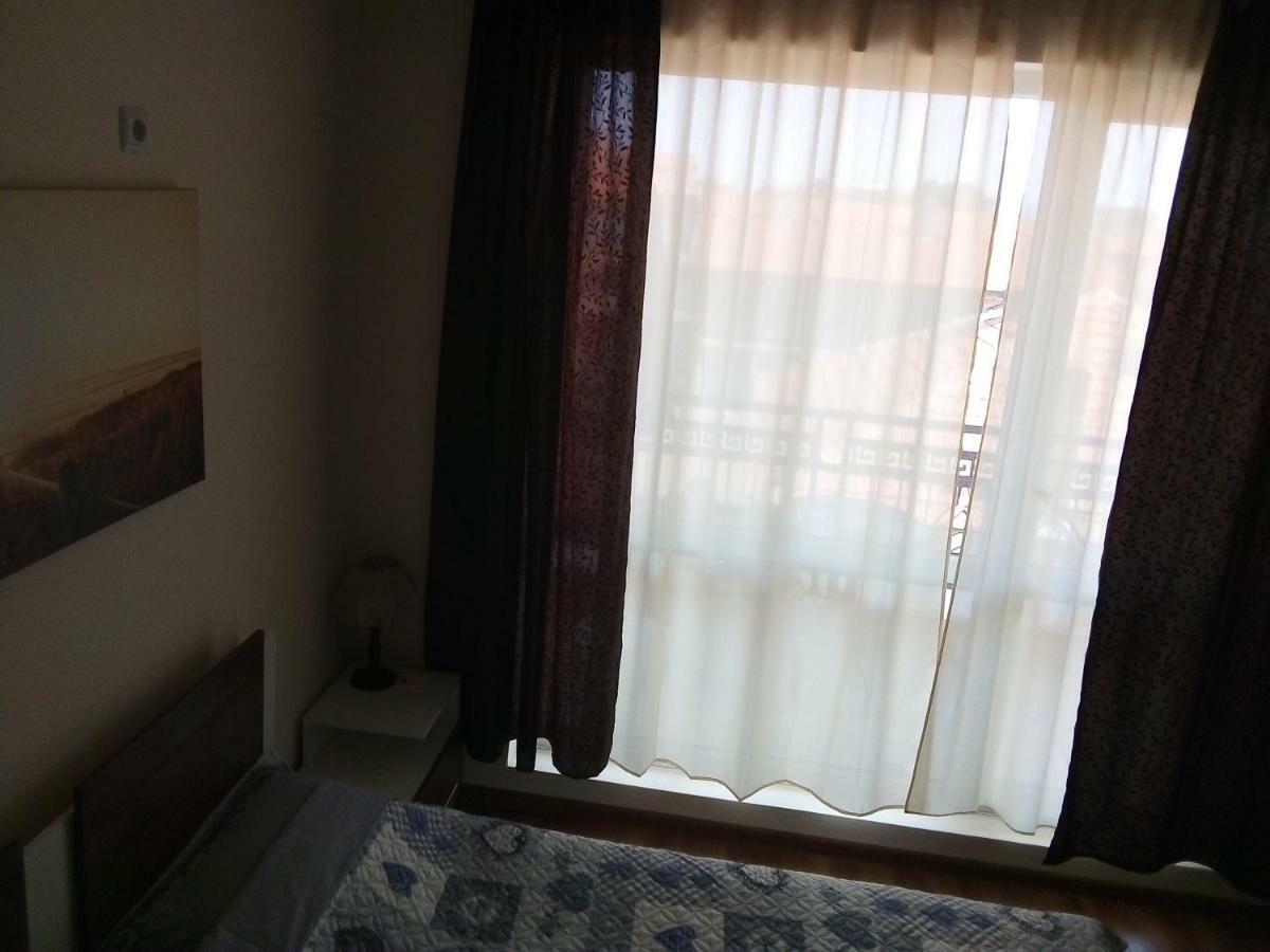 Emona Apartment Burgas Stad Buitenkant foto