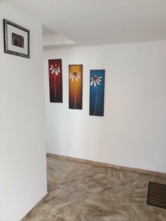 Emona Apartment Burgas Stad Buitenkant foto